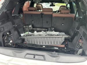 X5　リア事故車　ラゲッジルーム画像
